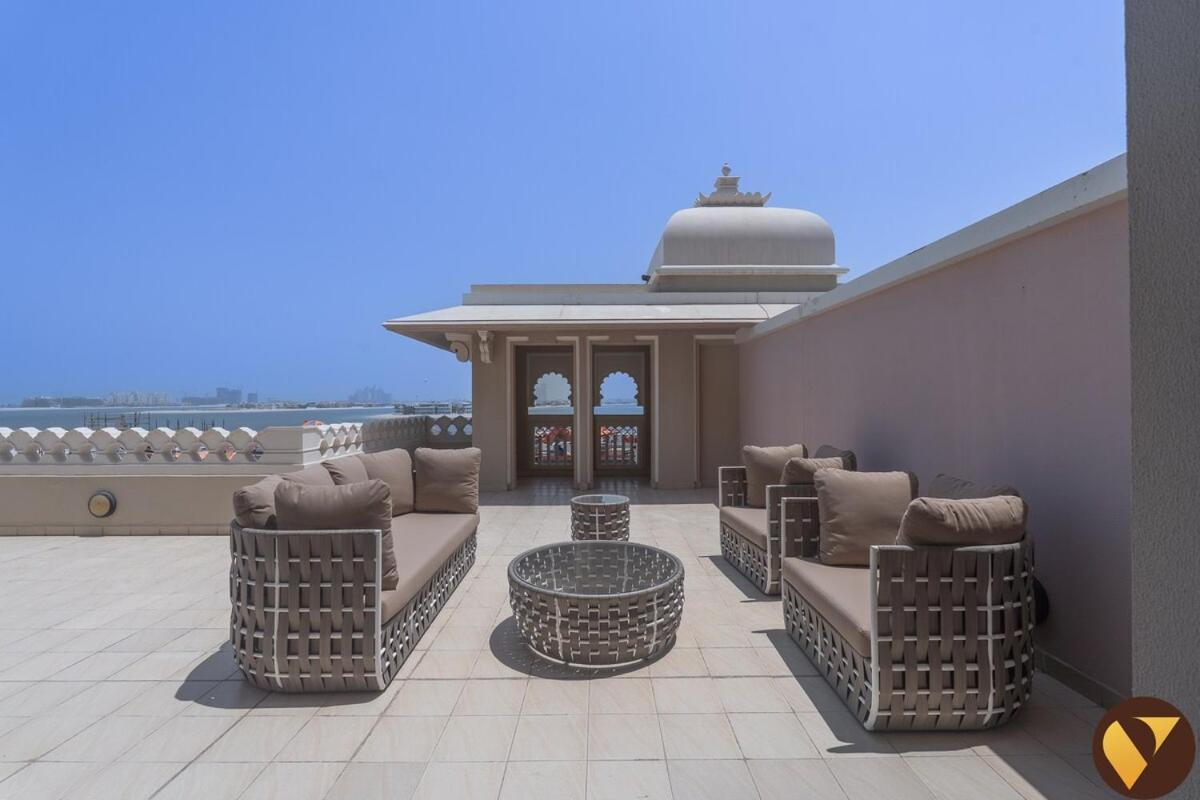 Vogue Luxury Three Bedroom And Kids At Grandeur Residence, Huge Private Sea-view Terrace, Private Access, Get 30 Percents Off Zabeel Saray Dining *